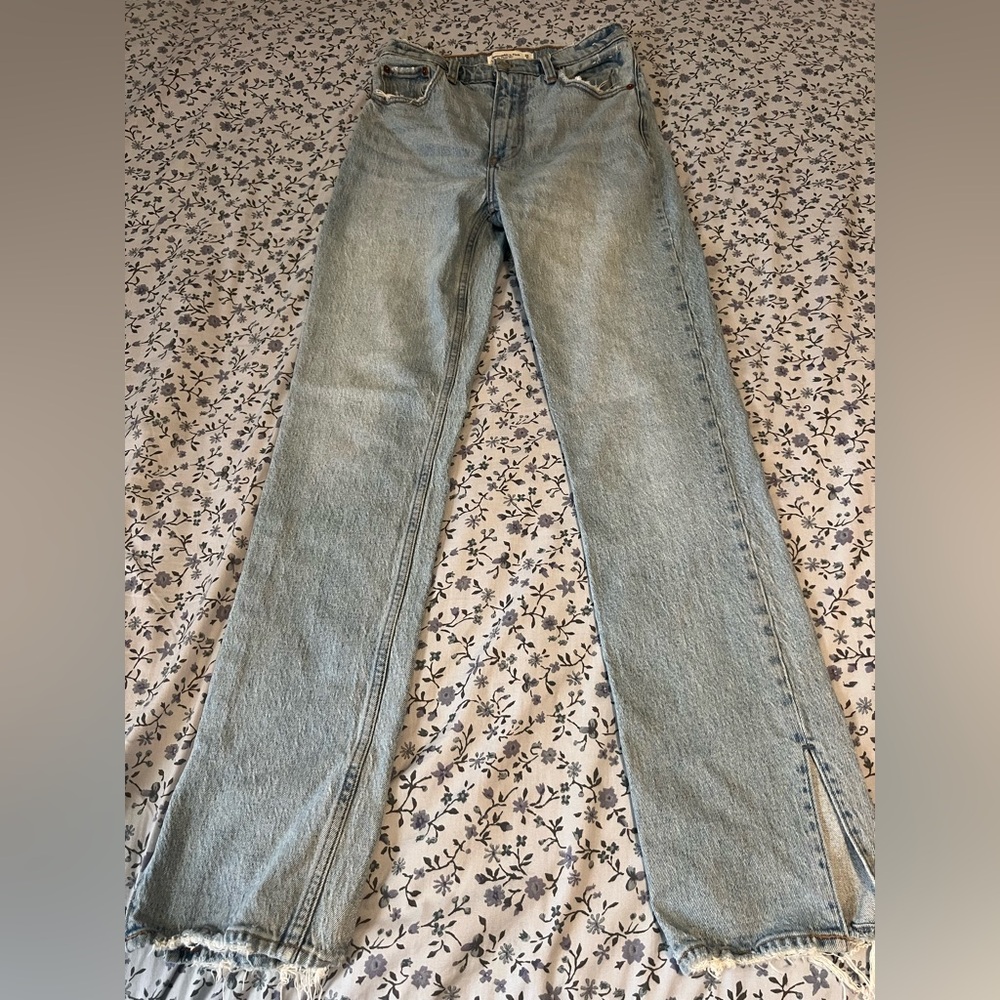 Abercrombie & Fitch Light Wash Women's Straight-Leg Jeans 90’s Straight